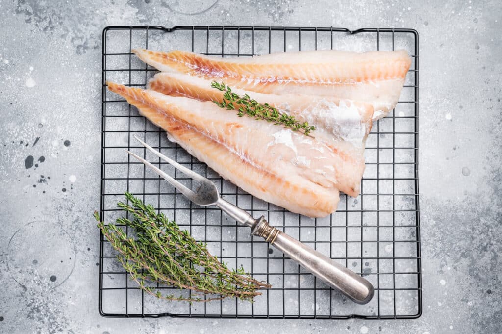Pollock fish fillet with thyme